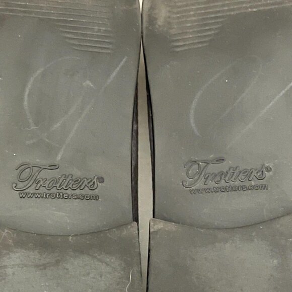 Trotters EUC Pewter Liz Tumbled Casual Comfort Vegan Leather Loafers Ballet Flat - Picture 8 of 10